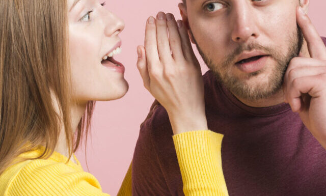 couple-telling-secrets